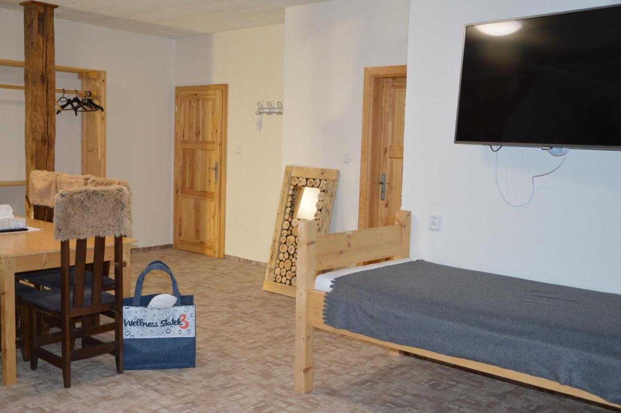 Statek 3 - Wellness & Spa Hotel Hluboká nad Vltavou Kültér fotó