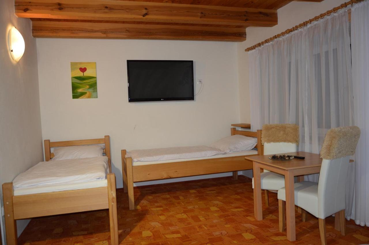 Statek 3 - Wellness & Spa Hotel Hluboká nad Vltavou Kültér fotó