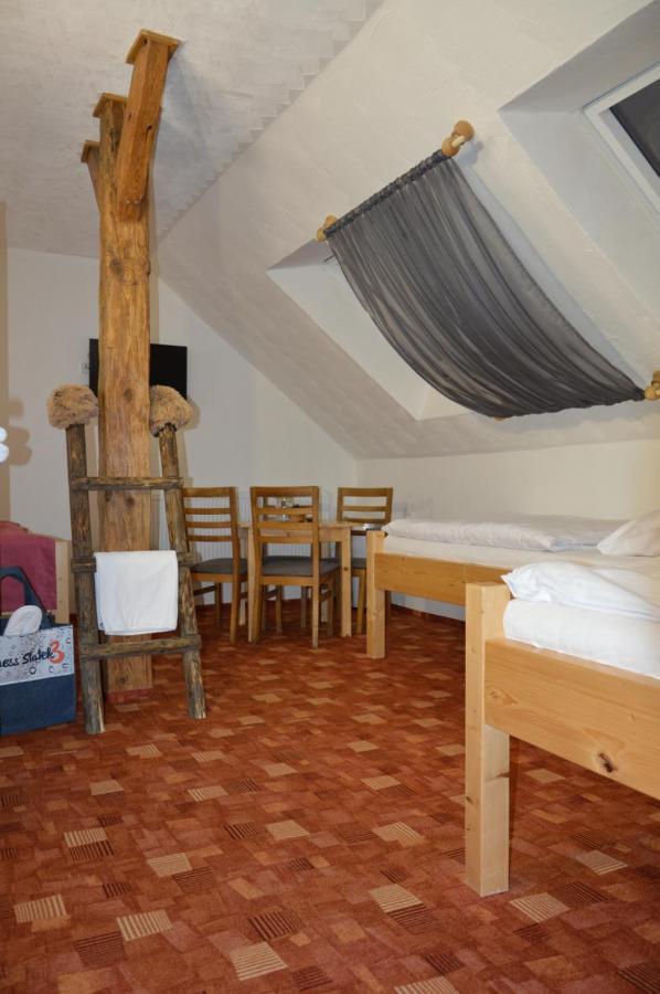 Statek 3 - Wellness & Spa Hotel Hluboká nad Vltavou Kültér fotó
