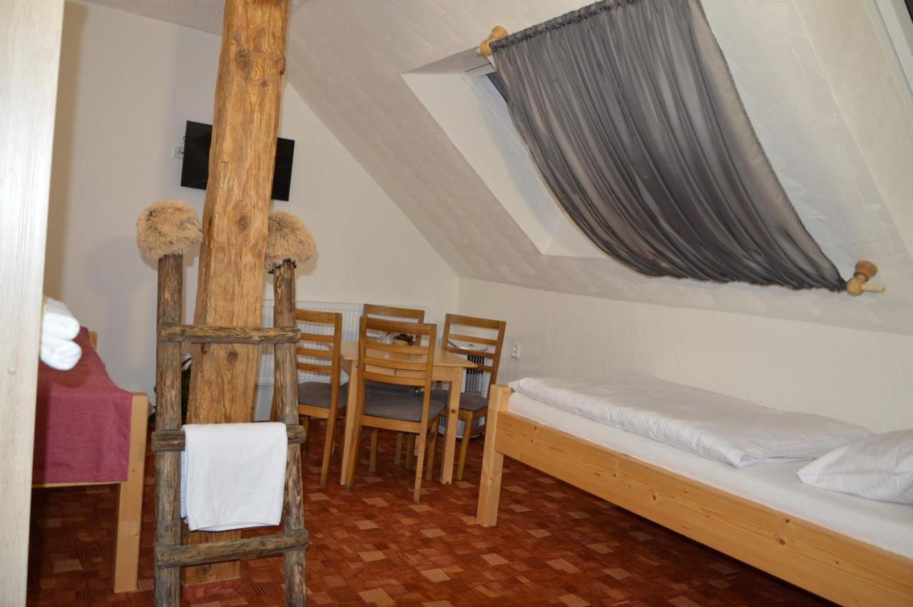 Statek 3 - Wellness & Spa Hotel Hluboká nad Vltavou Kültér fotó